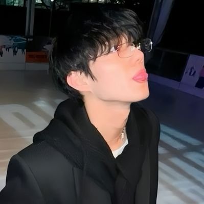 taesnyi's profile picture. ✦ . — It 𝐨𝐧𝐥𝐲 ends 𝐰𝐡𝐞𝐧 it's 𝐨𝐯𝐞𝐫! ⊹˙