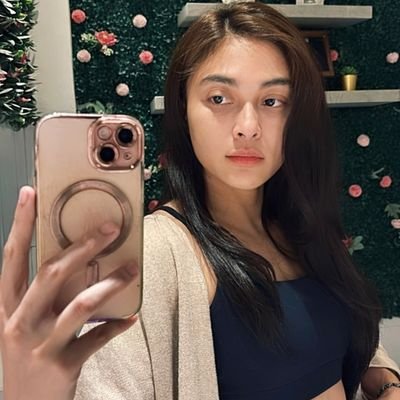 dewibulan654's profile picture. Visionary AI Designer 🌌 | Surreal & emotional creations born from imagination ✨