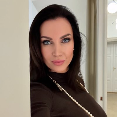 fledra_hamill's profile picture. Thinking deeply. Living honestly.