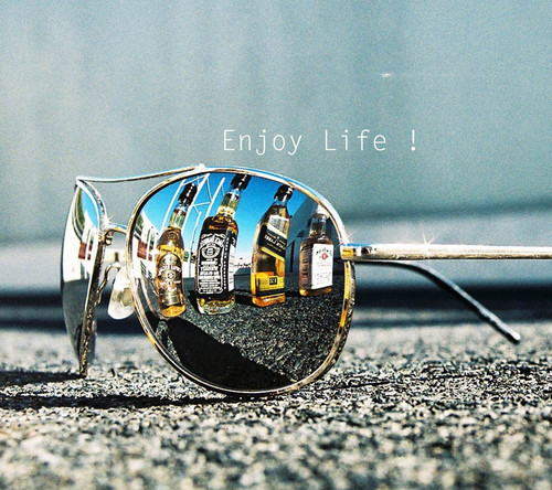 Enjoy life... Regret Nothing... Follow Arsenal...