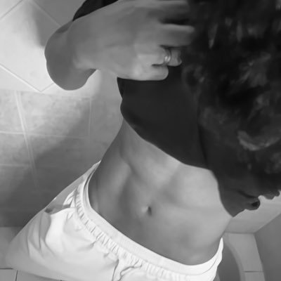 a429937231311's profile picture. الأساسي cuuu22@