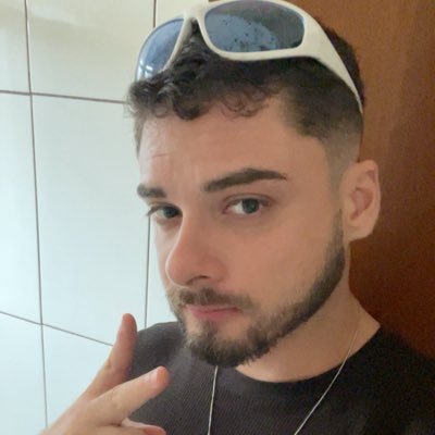 _Noelzin's profile picture. Keep your bliss there’s nothing wrong with this ✨// #GoVKS #LetEmKnow