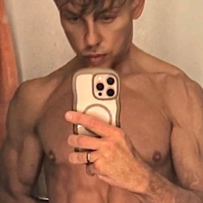 ajnyc85's profile picture. ⬇️🐷neg on prep #ipreferblack