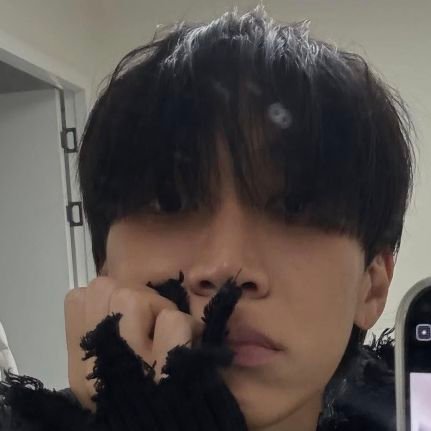 msmysymbk's profile picture. 