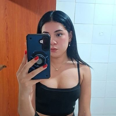 MarissaHuertaAl's profile picture. Love me or hate me. ig: @marissa.huerta26