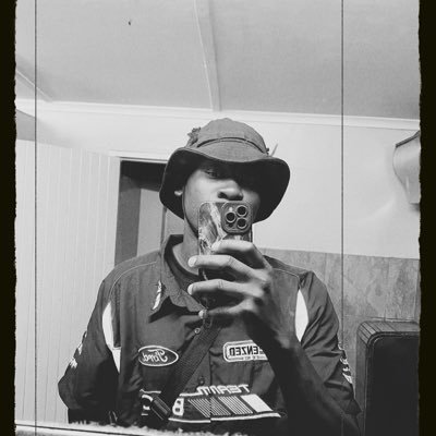 donhizworldwide's profile picture. “Godly by nature”