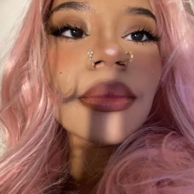 gossipbynini's profile picture. des belles caisses, des tasses, d'la drogue, d'la money🧘‍♀️🧘‍♀️🧘‍♀️