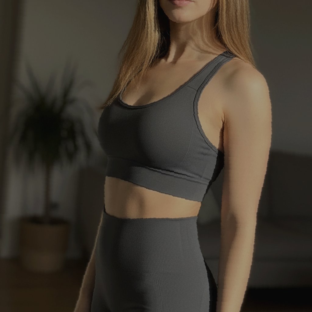 zo3e56's profile picture. im the friend who hypes you up in the bathroom. also the friend who steals your fries. balance