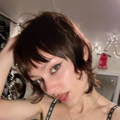 Camelia_3_9_27's profile picture. 