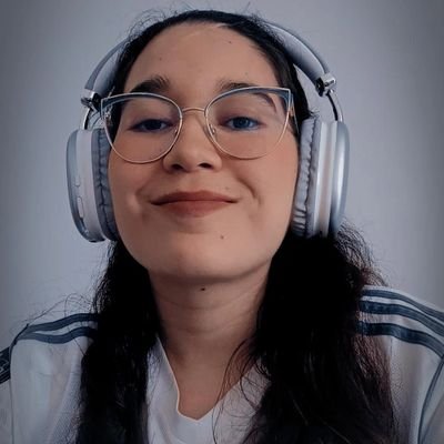 ixxxvin's profile picture. 28 🌼Eternamente comprometida conmigo 🔪Cocinero 🎨 Artista de corazón 🔰Amante de aprehender 🎈No soy de aquí, soy del aire 🌼 Gatólica🐱 🌝 Manifestina🌻