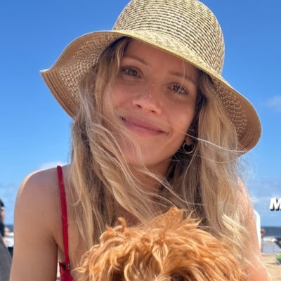 istaywiththey's profile picture. mi suerte la use en encontrarte a ti.