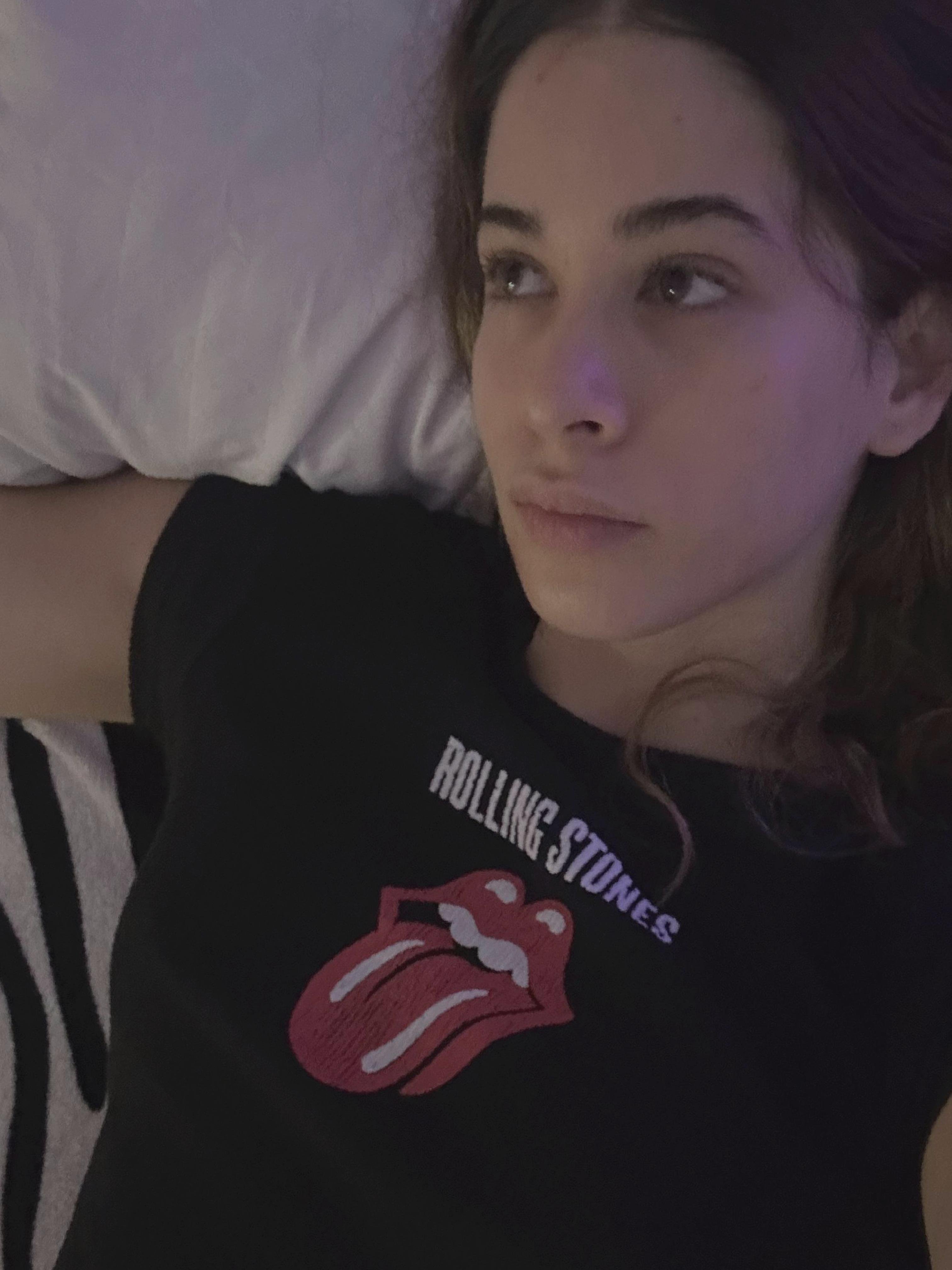 zoewillow24's profile picture. hot mess but cute