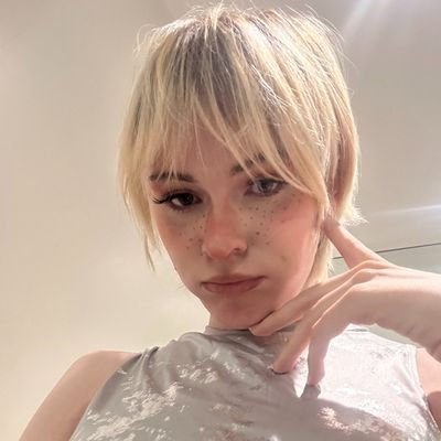 BarnabasSayi's profile picture. 23ts🇭🇲Pretty Ella 🥰Very cool and Simply 💯A fucking sweet girl💋