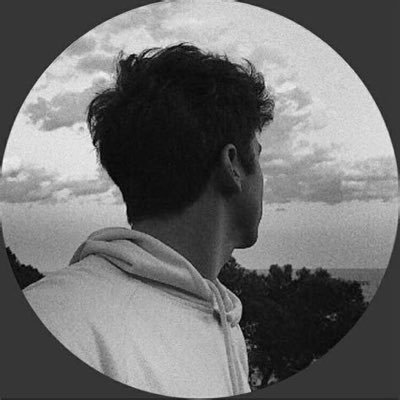 _TwMd's profile picture. عندما يجتمع النقيضان.