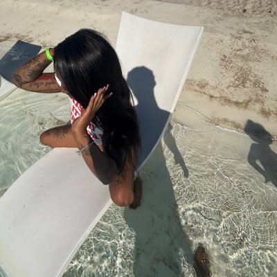 Helovesdaddyb's profile picture. 