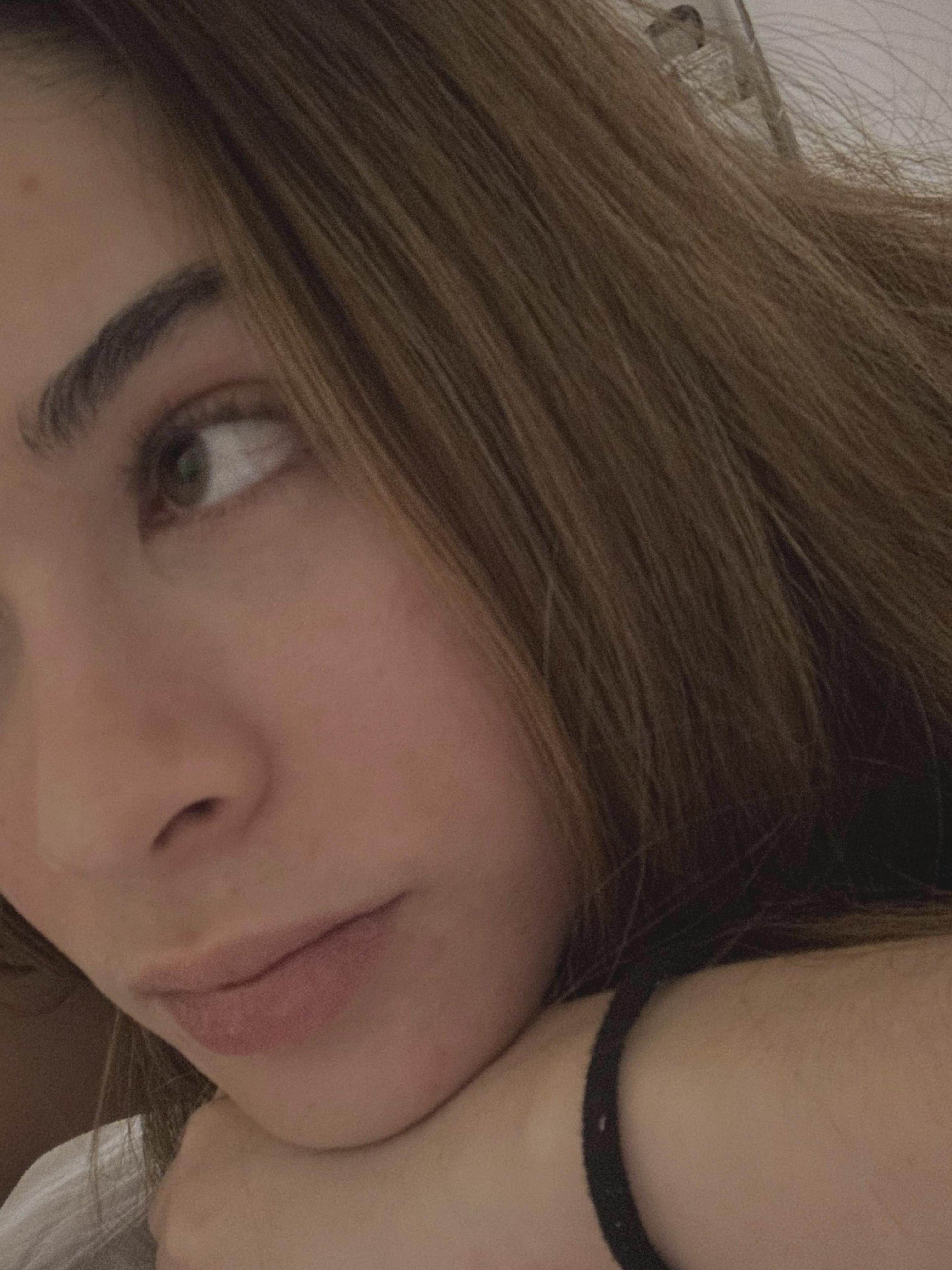 zoeolivia36's profile picture. soft girl era 🌸