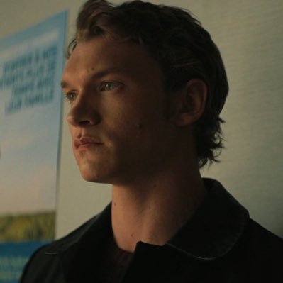 bbhollanov's profile picture. gettin used to being perceived again