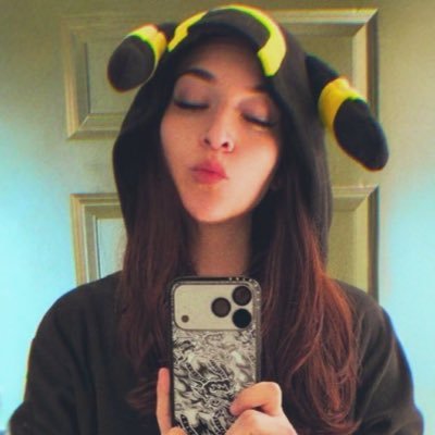 LegendOfLuna_'s profile picture. 💖 Army Veteran & IRL Nurse Joy ⛩️Always Evolving… 🔮Legendary TCG 🌱Grassroots Esports @BattleHubGG @BlazinExeggutor