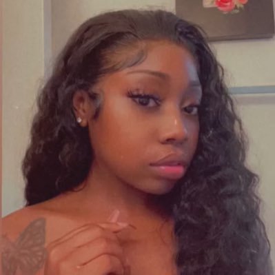 _tinyforever's profile picture. 