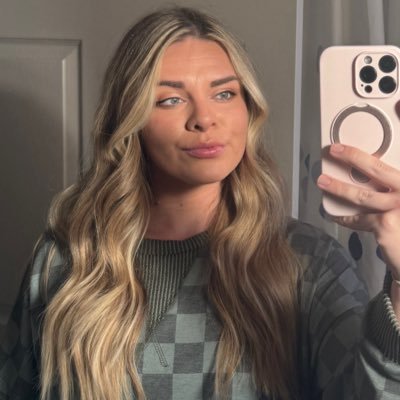 hay__mama's profile picture. mommy x2 🩵🩷