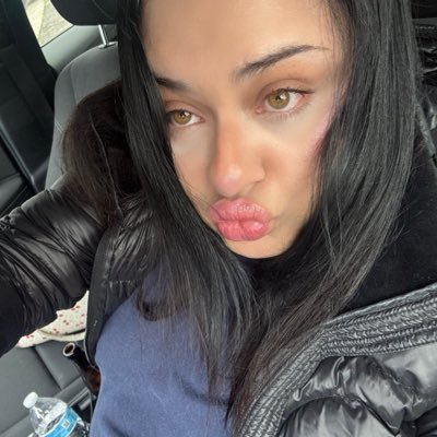 prettymamijos's profile picture. 💎💎