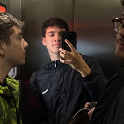 whitemsutang's profile picture. autenticidade sempre