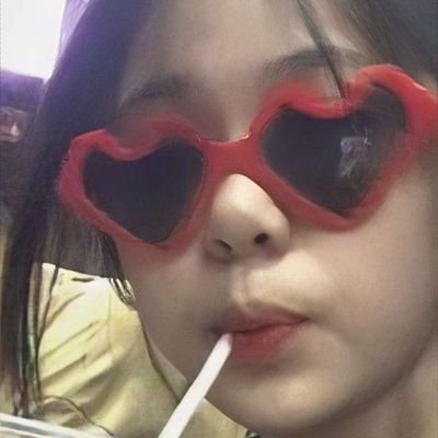 mooncastic's profile picture. she/her • ambivert • professional overthinker