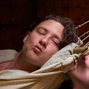 voidpullman's profile picture. 