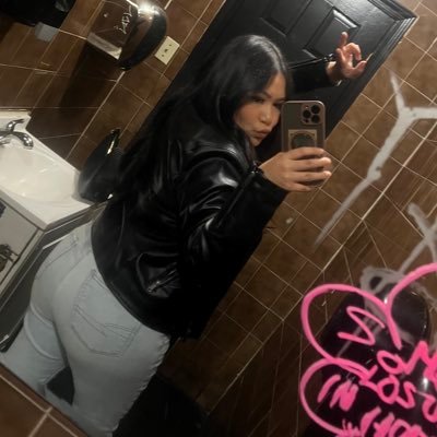 _katieeee5's profile picture. 