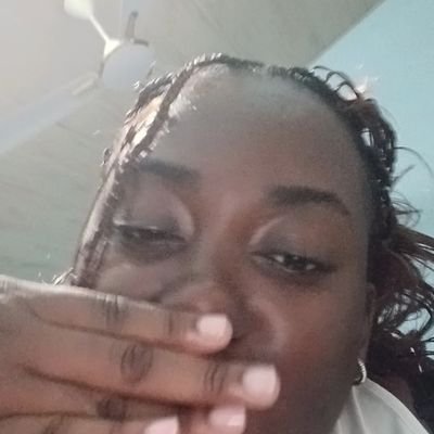 omgthealiceiris's profile picture. Hogwarts '26, Otis 🐾, Mobile Engineer, Recreational Tennis player🎾