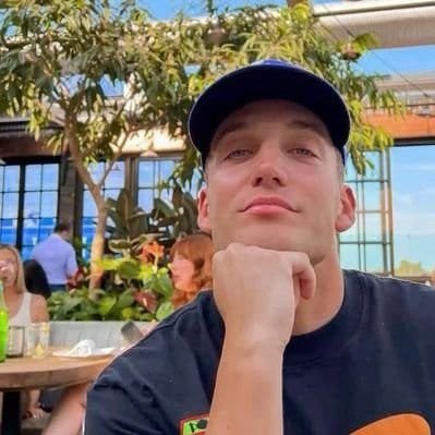 Jal452310222080's profile picture. like football