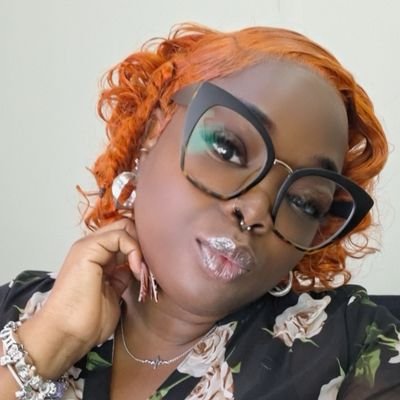 deanaraeclayton's profile picture. 💫British Bionic Babe💫
                                                 UGC & Lifestyle Content Creator