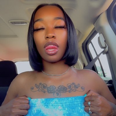 TweetnAssMesh's profile picture. my face pretty but my soul prettier 🥺