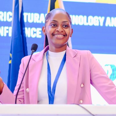 LindaEvelyn_N's profile picture. Adventure | Lifestyle | Corporate PR ||📍Ug🇺🇬 || 📩lindaevelynnamulindwa@gmail.com