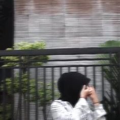 AnbarasanSenth1's profile picture. It’s better to have 1 friend who understands us than 1000 friends who are self-centered