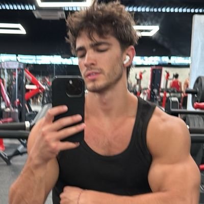 vnvidivici's profile picture. ،،̲ㅤ𝙒𝙝𝙤𝙖-𝙤𝙝, 𝙬𝙝𝙤𝙖-𝙤𝙝.

ㅤㅤ  ༒  E M P E R O R  ─
  𓆩𓆪   𝒍𝒆𝒕'𝒔 𝒉𝒂𝒗𝒆 𝒔𝒐𝒎𝒆 𝒇𝒖𝒏.