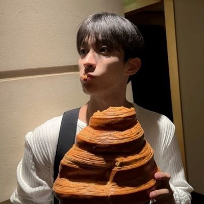 lalalovekyeom's profile picture. dokyeom⚔️ 🌻