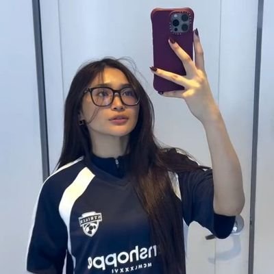 chimkenjhoo_'s profile picture. just another level, just another game or is it?