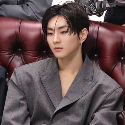 ju8ngwon's profile picture. with you, it’s poetry. #정원