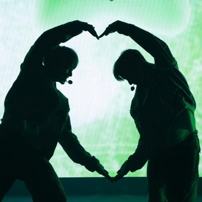 reveneoz's profile picture. 𓇼 ˚｡⋆ ʚ♡ɞ ⋆⁺₊⋆ ʚ✩ɞ ˚｡⋆ ༄.♒︎☼𓂁≈