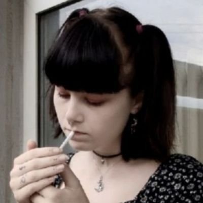 NIHILISTK1TTY's profile picture. lieber ständig übermüdet statt ständig überwacht    @sickk1tty666