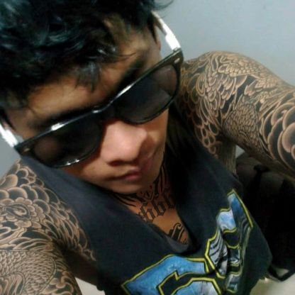 vheuel's profile picture. Neophile ٭ Passionate about Innovation & Technology ٭ Crypto Enthusiast '20 ٭  🎶 Post-Hardcore  ٭  Dev