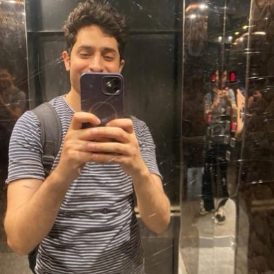 memogates_1's profile picture. 404