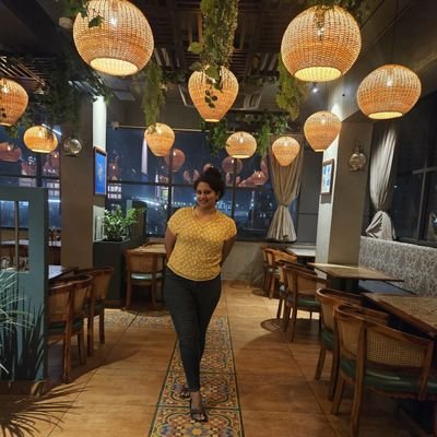 SneRaghu's profile picture. pOsitiVe vibEs oNly ✨️