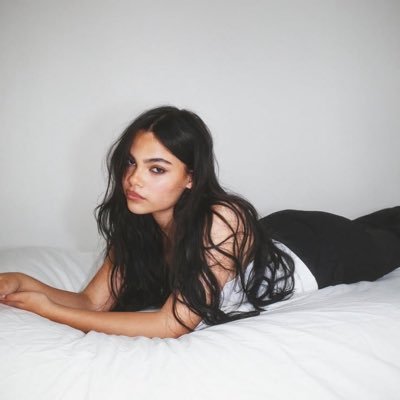 greenblattarii's profile picture. 🎬 "cuidado com o que você deseja."