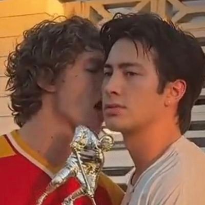 dollmetscherin's profile picture. “you don’t have to experience winter to appreciate summer. ... life is not better because of suffering. every day joy is best.” –rianphin • adult