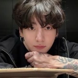 hobiskoo_'s profile picture. i lied. put your clothes back on, we're gonna talk about koobi.