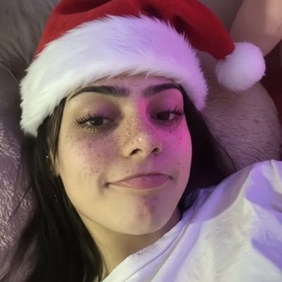 milica_yb's profile picture. Streamer partner🇦🇷 decime uwu https://t.co/nvbFHDI0qB // https://t.co/T7Tc6r4TTO 🍒