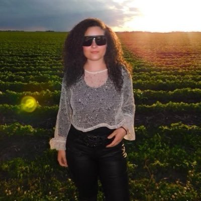 moriahformicaa's profile picture. FRONTWOMAN FOR PLUSH ✨‘’Why OUT NOW’’✨