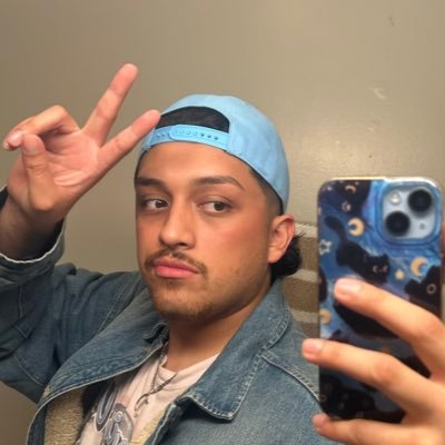 mexicavid's profile picture. 25